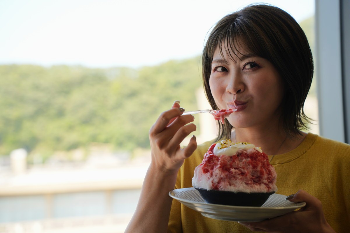 中尾真亜理