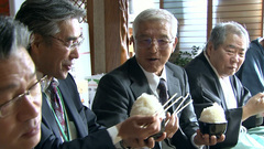 日の晴れは高飯を食べる